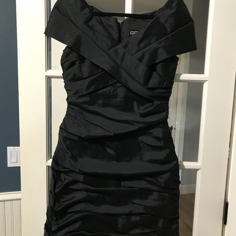 {SOLD} Adrianna Papell DRESS Knee Length SIze 12